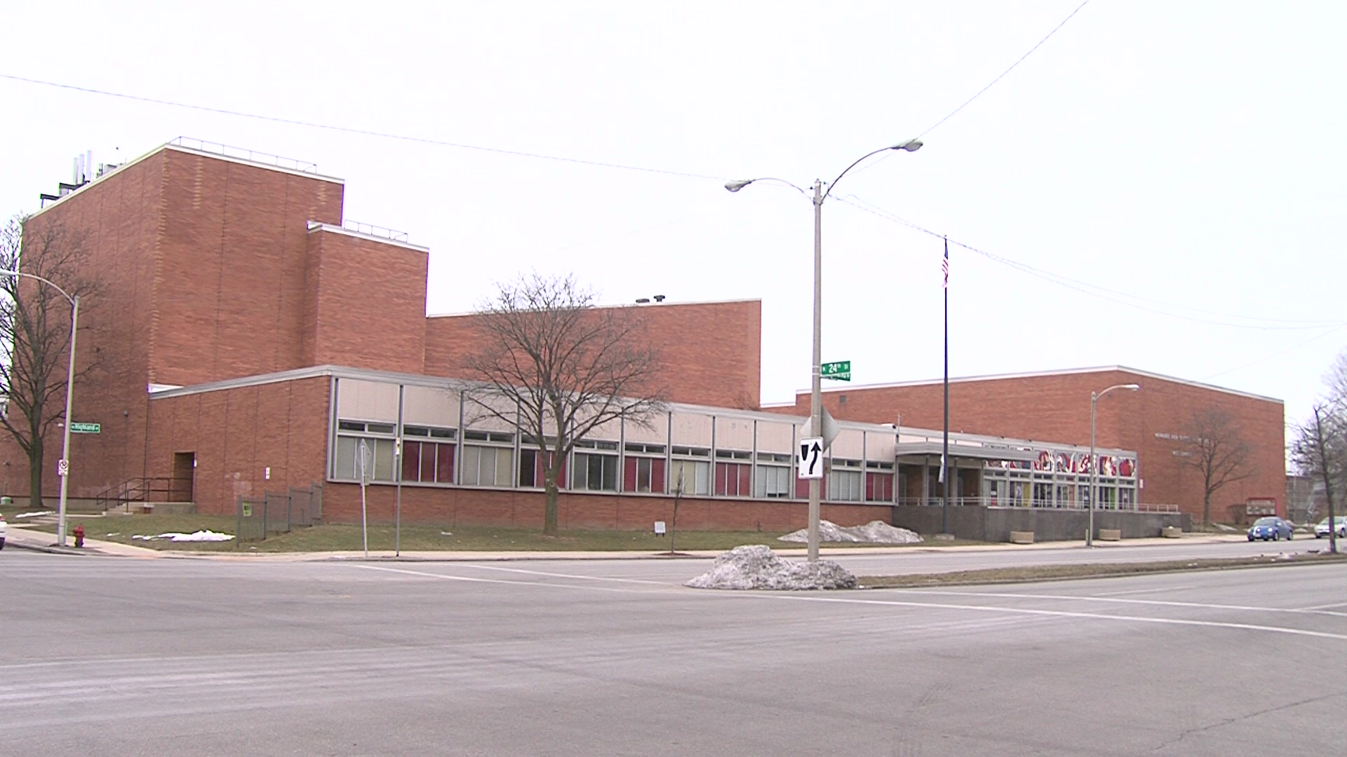 Alderman calls for disciplinary action after MPS teacher posts